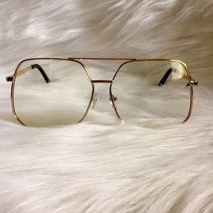 WOMEN TRENDY GLASSES